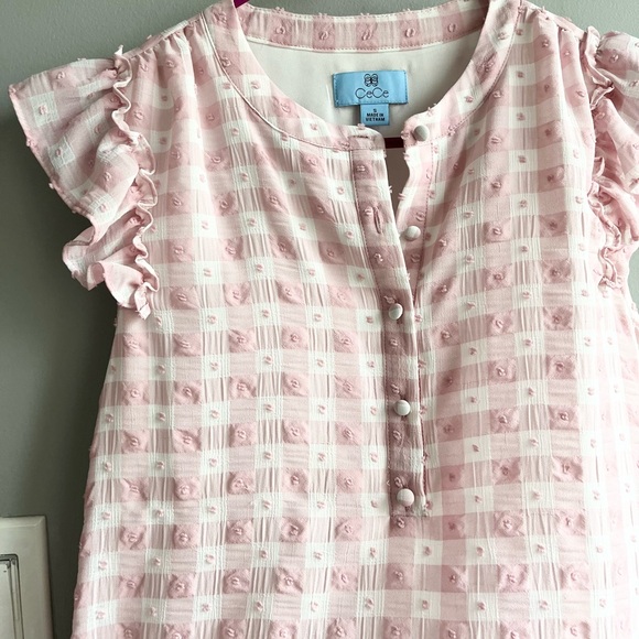 CECE Pink & White Gingham Print Textured Ruffled Sleeve Blouse - Picture 4 of 5